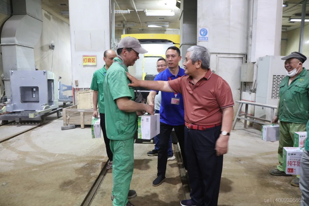 公司領導深入一線慰問員工，傳遞溫暖關懷(圖2)